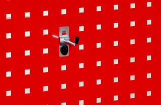 Крючок изогнутый длиной 50 мм для перфорированных панелей с квадратной перфорацией, Wurth 0960050110