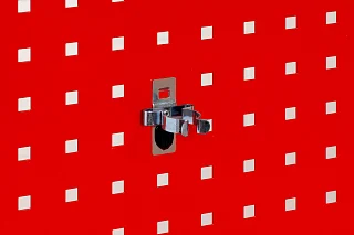 Держатель (зажим) 32 мм для перфорированных панелей с квадратной перфорацией, Wurth 0960050134